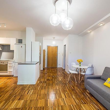 Apartment Powisle With Garage Warschau Exterior foto